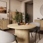 Raztegljive jedilna miza OVARI Fi 100 je elegantna in funkcionalna. Mizo se lahko raztegne iz dimenzija Fi 100 cm v dimenzijo 188 cm. Narejena je iz laminirane