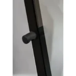 Dnevni regal LUMINA 3 je prefinjenega videza. Regal ima stenski panel z elegantnim videzom belega marmorja. Tv omarica ima dva prostora za shranjevanje.