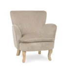 Fotelj CHENILLE bež, konstrukcija iz borovega lesa in vezanih plošč zagotavlja trdnost ter dolgo življenjsko dobo. Elegantne noge iz lesa rubberwood