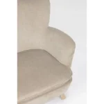 Fotelj CHENILLE bež, konstrukcija iz borovega lesa in vezanih plošč zagotavlja trdnost ter dolgo življenjsko dobo. Elegantne noge iz lesa rubberwood