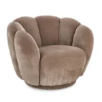 Fotelj TULIP beige je eleganten in udoben. Okvir je narejen iz vezanega lesa. Ogloga je narejena iz mehke in udobne pene. Ima elegantno obliko tulipana,