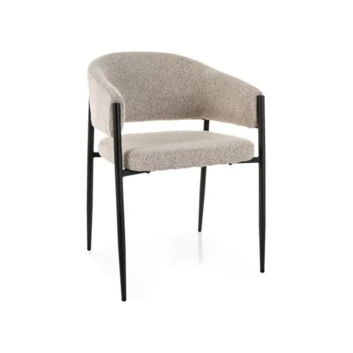Eleganten stol OLIVARI združuje prefinjenost in izjemno udobje. Popolna je izbira za vsako jedilnico, pisarno, moderne prostore, čakalnice, bare ali