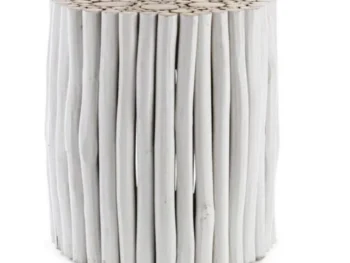 Klubska mizica GUADALUPE bela je narejena iz tikovih vej. Material: Tikove les Barva: Bela Dimenzije: Širina: 38cm Globina: 38cm Višina: 40cm