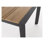 Miza ELIAS 198X100 antracit, miza ima stabilno ogrodje iz aluminija, prašno barvanega s poliestrskim premazom, ki zagotavlja odpornost na zunanje vplive.
