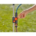 PRIKLJUČEK ZA VODO GARDENA VRTNI TUŠ TRIO – prikljucek tus