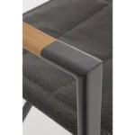 Režiserski stol LAGUN antracit je kakovosten režiserski stol z konstrukcijo iz aluminija, ki je prašno barvana. Sedišče in naslon sta izdelana iz