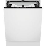 VGRADNI POMIVALNI STROJ ELECTROLUX E62LB200T