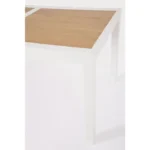 Vrtna miza HILIJA 160-240X90 bela, je aluminijasta, s prašno barvanim ogrodjem in ploščo iz aluminijastih letvic v imitaciji lesa. Opremljena je z