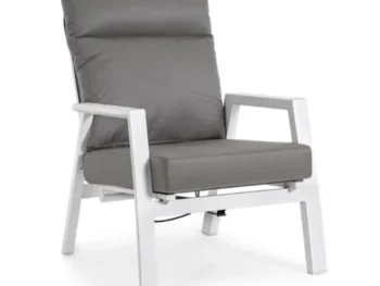 Vrtni fotelj KLEDI JX11, je eleganten kos pohištva, ki popestri vsak prostor in okolico. Okvir je narejen iz kakovostnega aluminija. Blazina je narejena iz