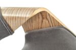 Jedilni stol K396 je dobavljiv v barvi svetli hrast in v sivi tkanini. Noge stola so iz masivnega lesa. Dimenzija: - Š:56/G:55/V:77 cm, Material: - blago -