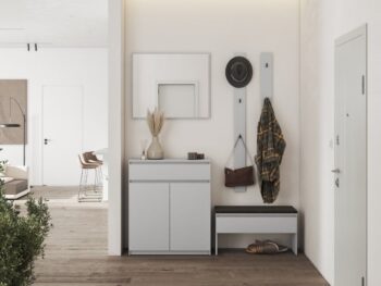 Predsoba SIMBAS je sestavljena, kar iz treh delov: visoke omare, klopi za shranjevanje čevljev in obešalnika. Na voljo je v elegantni beli barvi. Omara je