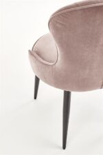 Jedilni stol K366 je dobavljiv v bež barvi. Noge stola so iz kovine prašno barvane. Dimenzija: - Š:52/G:58/V:92 cm, Material: - tkanina velvet BLUVEL 40 -