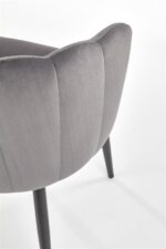 Jedilni stol K386 je dobavljiv v sivi barvi. Noge stola so iz kovine prašno barvane. Dimenzija: - Š:60/G:58/V:84 cm, Material: - tkanina - kovina