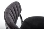 Jedilni stol K426 črn je dobavljiv v črni barvi. Noge stola so iz kovine prašno barvane. Dimenzija: - Š:57/G:54/V:79 cm, Material: - tkanina BLUVEL 19 -