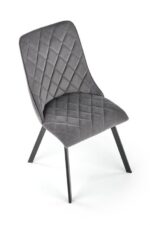 Jedilni stol K450 je dobavljiv v sivi barvi. Noge stola so iz kovine prašno barvane. Dimenzija: - Š:44/G:58/V:85 cm Material: - tkanina velvet BLUVEL 14 -