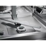 VGRADNI POMIVALNI STROJ ELECTROLUX E72LB210S - slika 6
